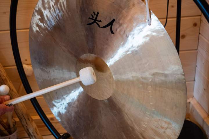 Harmonie par les vibrations sonores